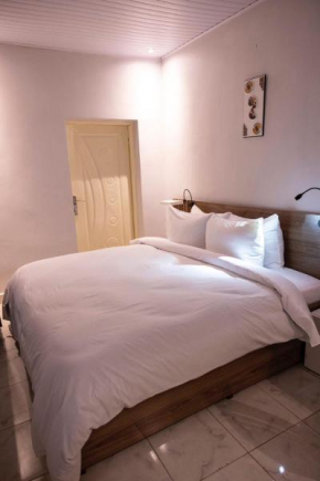 Lux Inn